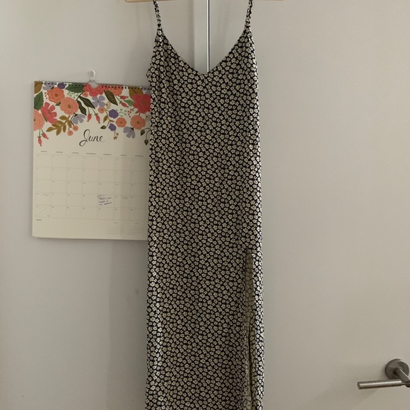 🔥Reformation Crimini Dress NWT size 4 - Picture 4 of 8